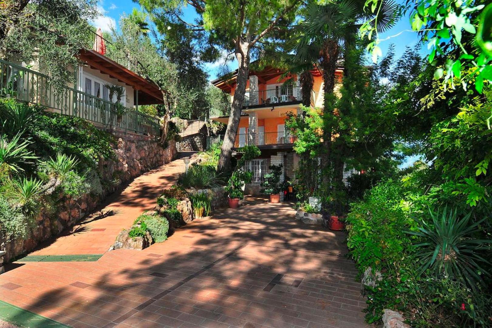 Villa Panorama Residence Gardone Riviera Exterior foto